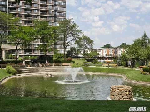 Gated Community, 24 Hr Security Doorman/Concierge Building, 3Bedr/2 Bathr, Terrace, Bridge And Water Views, Year Round Swim&Fitness Center, Tennis Club, Under Ground Stores, Restourant...