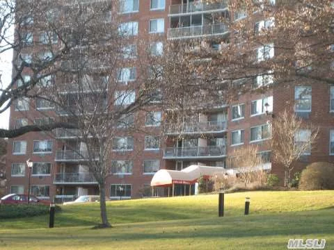 Deluxe Co-Op, Largest 1 Bedroom, Living Room, Dining Area, Eat-In-Kitchen W/ Window, Bath, Terrace Winter Lake View, Excellent Closets, 24Hrdrmn, Pool, Gym, Near Lirr, Exp Bus, P&rsquo;kwys, Sothern Exposure