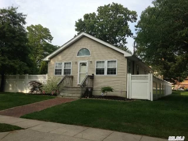 Completely Renovated 2 Bedroom Ranch On Larger Property On Quiet Dead End Street. Beautiful Cherry Kitchen With Stainless Steel Appliances. Radian Heat Throughout Kitchen And Living Room, All New Windows And Siding. In Ground Sprinklers For A Nice Size Property. A Must See!!