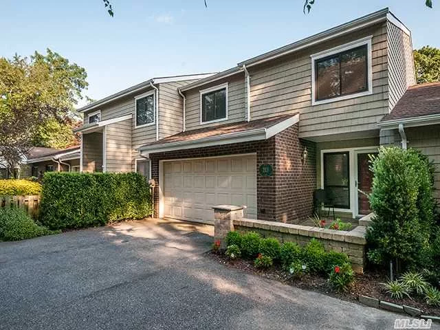 Fully Renovated 3Bdrm/3Bths Townhome With Much Charm And Beauty. Open Layout For Entertaining. Tennis, Marina And Poolside Living. ..Much To Be Proud Of... The Common Charges Are The Lowest In The Community.