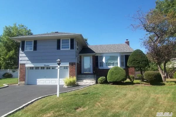 Welcome Home To 14 Forest Drive! This Beautiful Split Level Home Is Located Inside The Court. Mr. Clean Lives Here! This Meticulously Kept Home Boasts A Mstr Suite W/New Fbth & Wic, Redone Hrdwd & Laminate Flrs Thruout, New Roof. Gas Burner And Hw Heater, Lg Lr W/Cath Clg, Fdr & Eik, Lg Den W/Ose To Yard, 3Brs, 2Fbths, 2 Car Gar W/New Door. Must See! Won&rsquo;t Last!