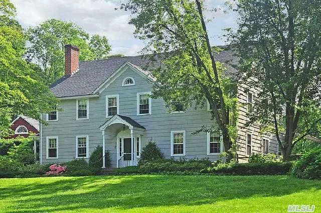 A Family Compound With A Classic 1928 Colonial On 2+ Exquisitely Landscaped Acres Abounding With Flowering Perennials & Specimen Trees. 3 Br Cottage, Pool, Pool House W/Elegant Entertaining Space, A Barn For Cars & Storage Above. 6 Kw Natural Gas Powered Generator Automatic Activation. Walking Distance To Locust Valley And An Idyllic 60 Acre Nature Preserve.