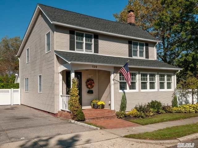 Classic Nantucket Colonial In The Heart Of Babylon Village,  1st Flr Open Concept W/Acasia Hardwood Flrs, Beautiful Fieldstone Gas Fpl, All New Stainless Appls W/Marble Countertops, Gorgeous Kit Cabinets, Walk In Pantry, Lots Of Storage Space, 2nd Flr Lg Master Ste, 2Br & Full Bth, Professionally Landscaped, Igs. Owner Will Offer Sellers Concession.