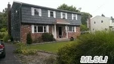 Grreat 3 Bedroom Townhouse In Sachem Schools, Newly Finished Wood Floors, Updated Kitchen & Baths, Finished Basement!