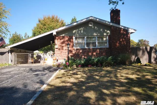 Do Not Windshield! Bigger Than It Looks! Clean, Charming Ranch In Best Of Neighborhoods.Flr W/Fp, Fdr, Eik, Mstrbdrm W/1/2 Bath, Wd Flrs, Cac, Moldings, New Baths, Amazing Finished Basement W/Large Closet, New State Of The Art Heating System, Great Fenced Yard W/Vinyl Igp.Homeowner Has New Cabinets For Kit Ready To Install. Taxes W/Star $9, 670.05