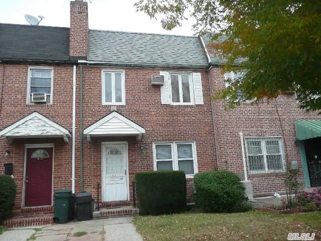 Roof Less Than 5 Yrs, Brick Repointed, Double Brick, Less Maintenance Hse With Lots Of Potentials, Open Layout, Express Buses To Manhattan, Ez To All, School Dist.26