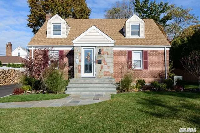 Picture Perfect!Features Include Gourmet Eat In Kitchen W/Ss Appliances+Radiant+ Heat, Den W/ Vaulted Ceilings, Radiant Heat, +Fplc, Updated Bath W/Tumbled Marble, Central Air, Recessed Lighting, New Driveway, Roof(2005), In Ground Sprinklers. (Oversized Shed 12X20 As A Gift)Must See!