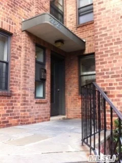 Beautifully Maintained 1 Br Co-Op In Rocky Hill Terrace. Brand New Bath, Very Large Br, Top Floor, New Stove And Dishwasher In Kitchen, 3 Closets (Two Very Large), Track Lighting, One Ceiling Fan, Great Windows And Light. Living Room Faces South. Close To Lirr.