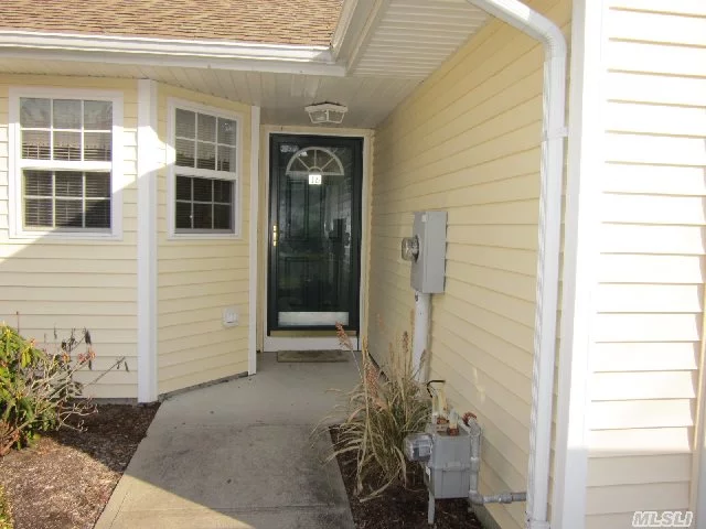 Great Townhouse In Mulberry Commons, 2Br, 1.5 Bath 1 Garage, Cable Ready