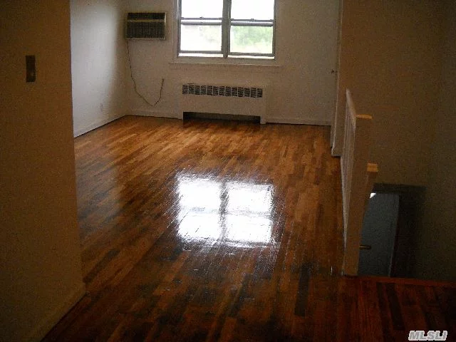 Freshly Painted, Floors Scraped And Polyurethane , Nice Courtyard Location, Loaded With Closets, Pets Ok !