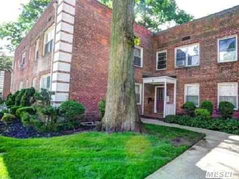 Beautiful & Bright! Fabulous 4 Room Coop With A Large Living Room/Dining Combination. Generous Sized Kitchen & Bath. Gorgeous Hardwood Floors. Lots Of Closets. Located Close To All Highways, Lirr And Shopping.