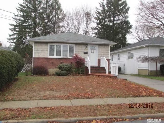 Centrally Located 3 Bed/1 Bath Ranch In The Desirable Plainedge School District! Ready For Your Renovations, Don&rsquo;t Delay!