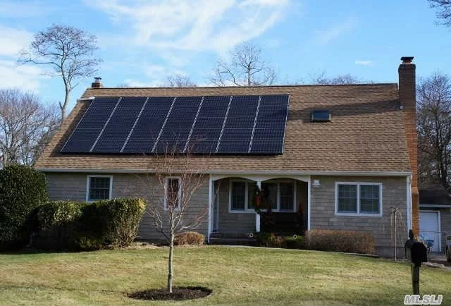 This Stunning Solar Powered Home Is Waiting For You. No Electric Bill! No Charge For Your Hot Water Or Central Ac!This Large Remodeled Home Features:New Eik, Cac, New Heating System, Updated Electric, Family Rm W/Fpl, Beautiful Master Ste W/Two Walk In Clos & Bth W/Jacuzzi Tub & Separate Shower.New Roof, Siding, Anderson Windows, Beautiful Fenced In Yard, Deed Beach & Boating