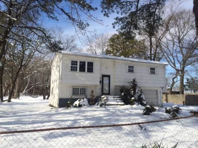 Subject Is A Fair Condition Hi-Ranch Set Up With Separate Living Areas... Large .5 Property And More! Located On A Low Traffic Street For The Area And Is Close To The Village, Entertainment Facilities, Shopping, County Beaches/Parks, And All Major Transportation Hubs