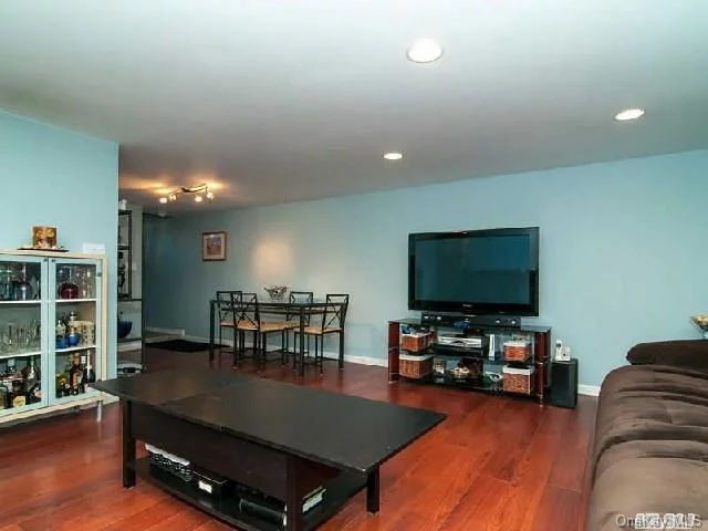 This Pristine, Turnkey Two Bedroom Apartment In The Bayview Section Has Been Completely Renovated. It Has A Private Entrance And An Open Layout. Additional Features Include Custom Blinds, Ample Closets, Radiator Covers, Recessed Lighting, Sound Reducing Insulation In The Ceiling And Laminate Flooring. Near Schools Movie Theater, Library, Restaurants, Railroad And Parkways.