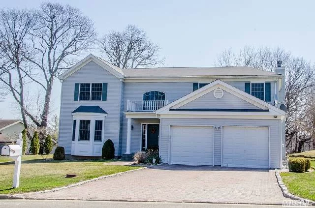 Ponds Edge Ultra Clean, 4000 Gla, Young Colonial, Orig Ownr, With 5 Bedrooms, 3.5 Bths, Maple Wd Cabinets, Trash C, Blk Granite Countertops, Family Rm/Den, Wood Burning F/P, Eik, Hardwd Flrs, Fdr, Living Rm, W/W Carpet, Hi Hats Throughout, Huge Amount Of Closet Storage Space, Full Bsmt, , Mbr Suite, Jacuzzi, Sep Shwr, , Central Alarm, Brick Pavers Driveway And Patio,