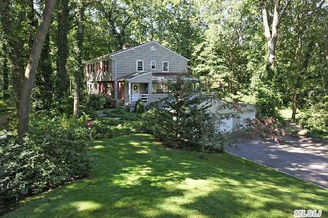 Classic Ch Colonial Set On Maturely Landscaped, Private 3.84 Acres On Cul-De-Sac. Includes A 1.5 Acre Non-Buildable Protected Wetland Lot. Gracious Entry Foyer W/Rosewood Flr, Elegant Lvrm W/French Doors To Covered Deck, Fdrm, Den W/Fpl, Eik W/Solarium, Breakfast Rm, Pwd Rm, Ll: Frmw/Fpl, Bar, Billiard Rm, Hot Tub, Shower, Changing Rm, Powder Rm Laundy, Generator &Utility