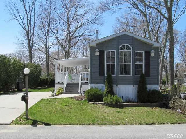 Enjoy This Lovely Modular Home In Glenwood, An Adult Community, Centrally Located In Riverhead. This Modular Home Offers 2 Bedrooms And 2 Full Baths With An Open Floor Plan. Large Kitchen With An Eating Area. Just Across The Road From The Outdoor Recreation Area For Easy Access To Activities.