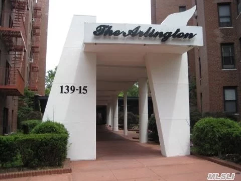 The Arlington - 24 Hour Doorman, Pet Friendly. Parking With Waitlist. Full Two Bedroom, Renovated Kitchen And Bath. Bright And Quiet Exposure! Private Playground, Indoor Playroom. Just A Couple Of Blocks To Shopping And Express Train.