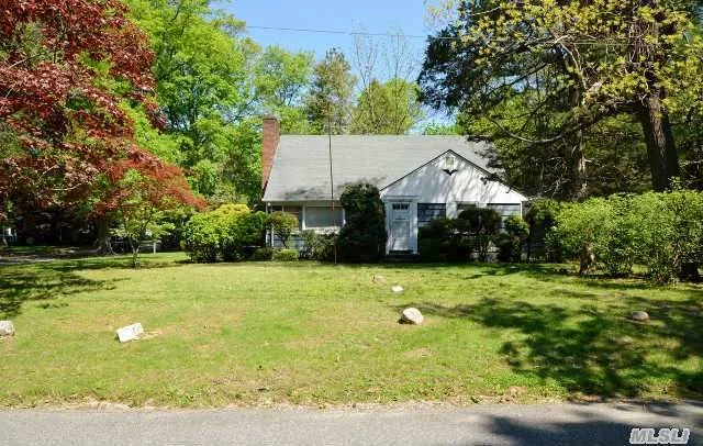 Great Opportunity To Get Into This Expandable Ranch! Ef, Lr W/Fireplace, Eik W/Dinette, Den W/Built In Bookcase, 3 Bedrooms 2 Full Baths, Breezeway To 1 Car Attached Garage. Full Staircase To Unfinished Stand-Up Attic. Full Unfinished Basement With Outside Entrance.