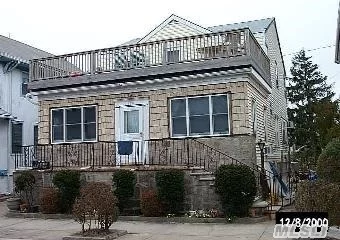 Spacious Main Floor 4 Bedrooms 2 Full Bathrooms And A Large Open Kitchen And Dining Area Combo Den Area Leading Out To Back Yard.Up Has 3 Bedrooms 1.5 Baths Deck Ocean View.Close To Beach Stores , Transportation, Boardwalk