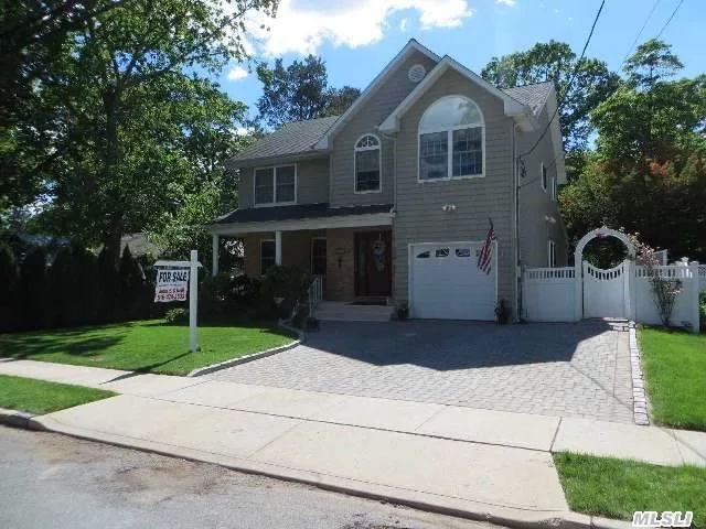 Mint Condition Bright Colonial W/Center Island Eik W/Granite Counter Tops New Stainless Appliances Huge Pantry Formal Dr Den Hardwood/Tiles Throughout Vaulted Ceilings Master Bth W/Walk-In Custom Over-Sized Shower Fin Bsmt W/Radiant Heat W/Ose French Drain Hunter Doug Shades 6 Panel Doors Central Vac 18X36 Heated Igp/Igs/ Security Lighting &Central Alarm