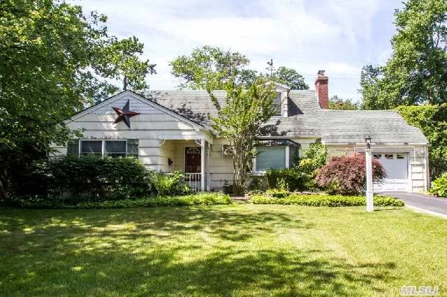 Do Not Miss This Farm Ranch On An Over-Sized Lot In Desirable Lawrance Farms. The Home Features Formal Living With Fireplace, Formal Dining, Eik, Master On The First, Playroom That Opens Out To A Screened Porch And Deck That&rsquo;s Overlooking The Private Yard. Don&rsquo;t Miss All This Home Offers....