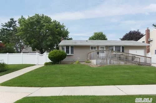 A Unique Home -Updated Custom Ranch Features 3 Spacious Bedrooms-Custom Eik-Fdr, Updates Include:Windows, Doors, Siding, Roof, Appliances, Bath With Jacuzzi Tub.French Doors Lead To An Entertainment Deck(Teclike)Proff.Landscaped Fully Fenced (Pvc)Property.Handicap Access Home.