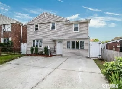 Mint+ Condition 3 Bedroom 1 1/2 Bath Colonial With Formal Dining Room, Living Room, And Family Room. New Gas Heating System, Roof, Siding , Doors, Windows, Eat-In Kitchen, Bath Rooms, Deck And More. Nothing To Do At All! Close To Lirr