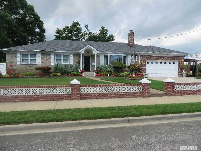 Location, Location, Location, Mint 3 Bedrooms, 2.5 Bath Ranch, Lg Living Room, Eat-In Kitchen, Full Finished Basement, Two Car Garage, Central Air, Alarm, Entertainer&rsquo;s Delight With Huge Side Porch And Basement Party Room. Fall In Love And Just Move In!!!