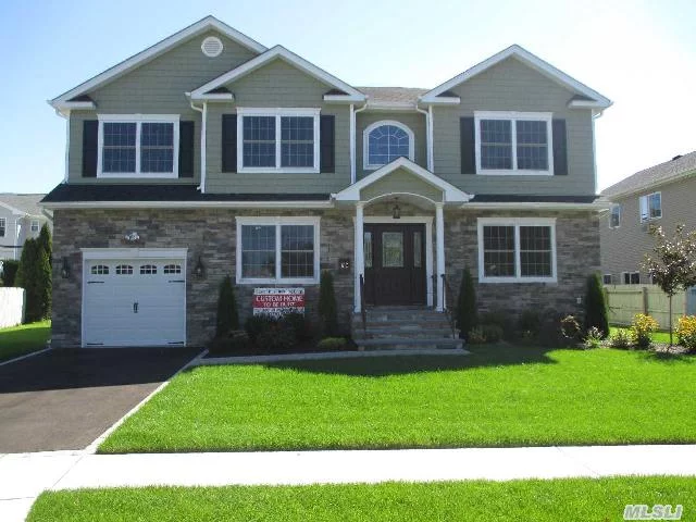 Brand New & Finished! Prime Location In Syosset Grove. Large 4 Br 2.5 Bath Gorgeous Home On Pristine Block. Many Extras Included-- F&B Ugs, Sod, Landscaping, Etc. Close To Everything While Being In A Quiet Neighborhood Filled W/ New Homes. Pics Are Of Actual Home. No Amenities Are Spared. Top Notch Energy-Efficient New Construction.