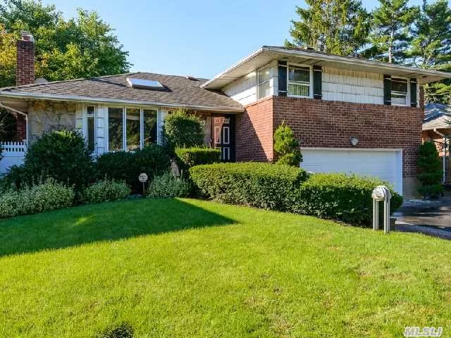 Welcome To This Pristine, Move In Ready, Split. All New Kitchen W/New Stainless Steel Appliances And Granite Counters. Bright And Open Layout With Sliders Leading To Large Bi-Level Wood Deck For Entertaining W/Fenced In Yard. Must See! Syosset Sd# 2. Robbins Ln Elementary, Hb Thompson Middle Schools.