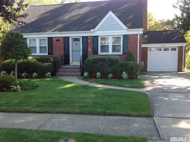 This Truly Charming Expanded Cape Cod Situated In Prime Parkside Estates Features Large Eik With Granite Counters, Skylights, Formal Dining, 2 Gas Burning Stoves, Ductless A/C, Upgraded 200Amp Electric, New Architectural Roof (4Yrs Old) All On Professionally Kept Grounds