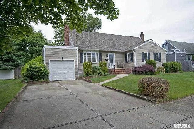 Diamond Updated 4 Br Expanded Cape, Full Basement, 1 Car Gar, Cac, Ag Pool, Igs.