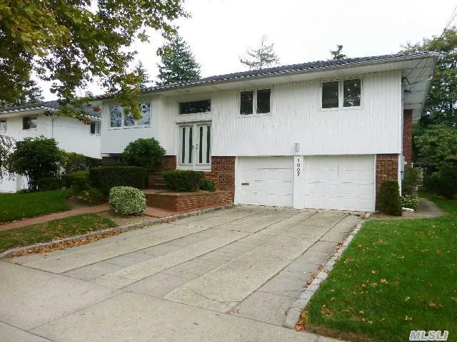 Magnificent 4 Bedroom Home In Sd#14 On Quiet Residential Street. Large Master Bedroom, Den W/Fireplace, Cedar Closet, Cac, Wood Deck Off Kitchen, Move Right In, New Electrical Panel.