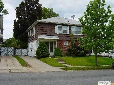 Renovated Charming Semi-Attached House In Very Nice Neighborhood. Hardwood Floor Throughout. Open Kitchen.Lots Of Windows. South Exposure. Lot Of Sunshine. 2 Mins Walk To Oakland Lake Park. School District 26. P.S.31, M.S.158. Close To All . Public Trans Q12, Q13, Q31, Q27. 8 Mins Walk To Lirr. One Block Away From Northern Blvd.