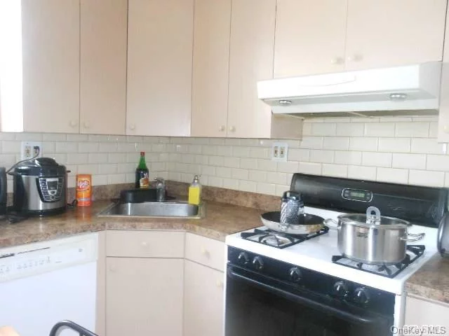 Spacious, Beautiful, 2 Bedroom Apartment, Bright With Lots Of Windows, Renovated Kitchen And Bathroom, Beautiful Marble And Wood Floors Lots Of Closets, Best Location, Close To Shopping And Transportation. Need Good Credit And Good Income