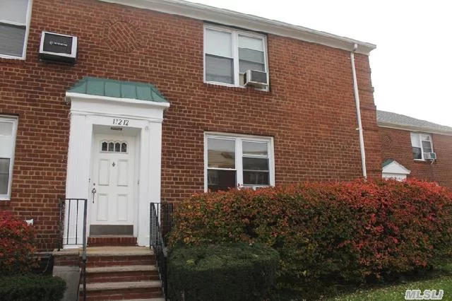 Spacious Apt, Upper Unit, Around 800Sqft, Lots Of Windows, Move-In Condition.