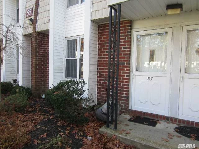 Beautiful 1Br Lower Unit, Freshly Painted, New Carpet, Updated Bath, Updated Kitchen W/Breakfast Bar, Large Lr/Dr Combo, Lots Of Closets & Storage, Sliding Glass Door To Private Patio, Must See! Rent Inc: Heat, Gas, Water, Garbage, Etc. Subject To Board & Mgmt Co Approval, $32, 000+ Income Annually, 650+ Fico Score, All Docs Must Be In Tenants Name, No Smoking, No Pets