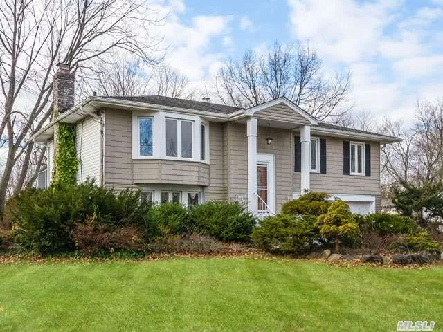 Hi Ranch Is A Residential Neighborhood On A 1/2 Acre Of Property In The Commack School District. 3 Bedroom 1.5 Baths Large Living Room And Formal Dining Room.Hardwood Floors With New Kitchen And Freshly Painted!!!