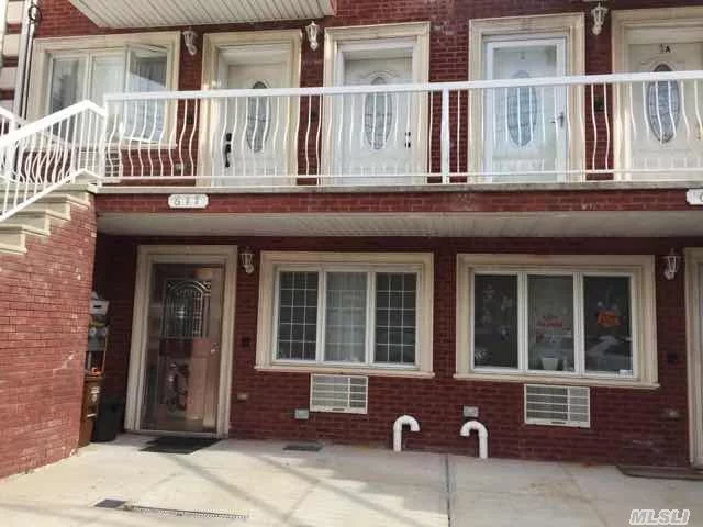 Huge 2 Bedrooms And 2.5 Baths With A Lower Level Recroom Include One Assigned Outdoor Parking Space Located Dyker Height, Express Bus A Block Away 12 Minutes To Manhattan. Near Park And Shops. Still Have 7 Years Tax Abatement.