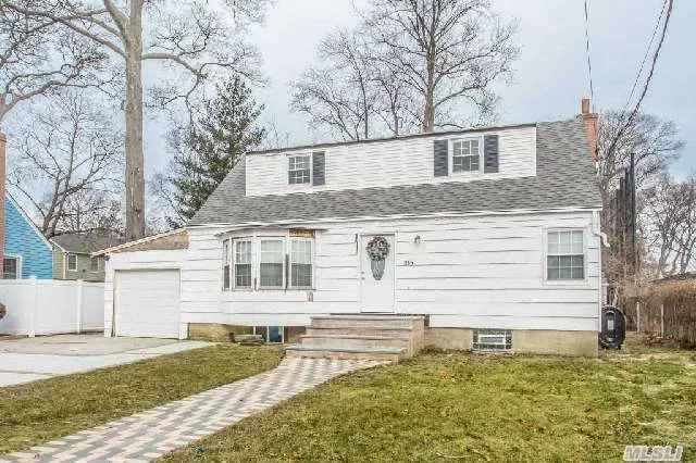 Lovely 3 Bedroom Cape In Massapequa Park. Large Master Bedroom On Main Level. New Windows Throughout, New Boiler And Hw Heater. 2 Full Baths, Full Basement And Attached Garage. Private Backyard, New Front Stoop And Walkway.