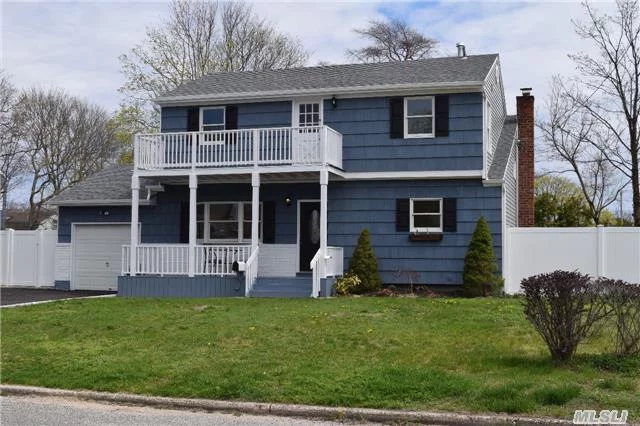 South Shore Living At Its Finest! New Windows/Siding/Roof/Cac/Gas Heat, Hw Floors, Granite Kitchenw/Ss Appliances, Under Cabinet Lights, Denw/Fireplace, Laundry Room, 3Bedrooms +Master Suite W/Sitting Room, Full Bath & Large Closet. Hi Hats Owner Had Appraisal Done