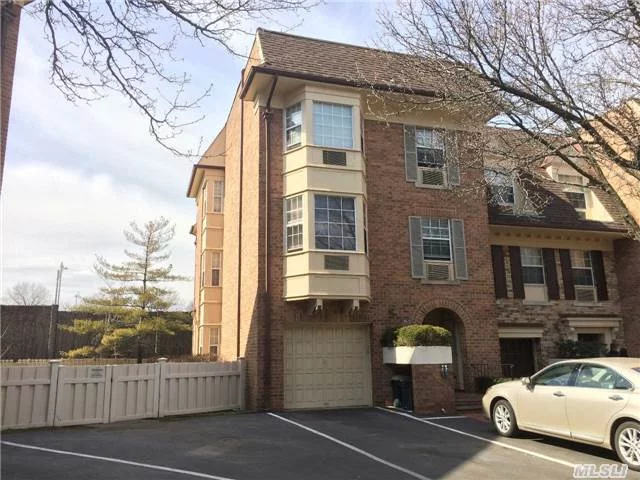 Lovely 3rd Floor Unit In The Gated Community Of Bayside . 3 Bedrooms, 2 Baths Updated Kitchen & New Wood Floors. 1 Car Garage+2 Car Parking Spaces And Basement Storage Space. 24 Hour Security, Clubhouse With Pool, Tennis & Fitness Center. Closed To Transportation. Must See.