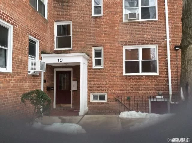 Sale May Be Subject To Term And Conditions Of An Offering Plan 37.One Bedroom Unit In Roslyn Heights . Very Good Conditions .Hardwood Floors . Near Lirr And Transportation.20Minutes Driving To The City.