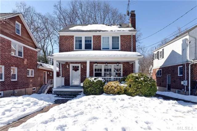 Pristine 3 Br All-Brick Front Porch Colonial Just .2 Miles To Main Street & All The Best Pw Has To Offer. Light, Bright And Sunny, With Hardwood Floors, Wood Burning Fireplace, Great Floor Plan, Large Back Deck & Terrific Back Yard. Brand New Cac, New Appliances Including Gas Range. Don&rsquo;t Miss!