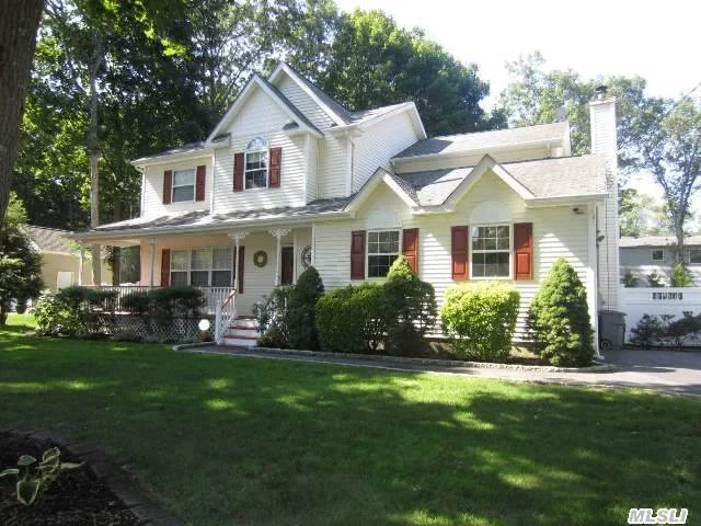 Gorgeous 4 Bedroom, 2.55 Bth Victorian W/Full Finished Bsmt & Heated Igp! Beautiful Eik W/Maple Cabinets, Granite Counters, Stainless Steel Appliances, & Tile Floors, Top Of The Line Hardwood Floors, Hi Hats, Kohler Faucets, Granite In Baths, Custom: Windows Treatments, Paint & Blinds, Custom Crown Moldings, 200 Amp Electric, Fully Pvc Fenced Yard W/Brick Patio, Must See!