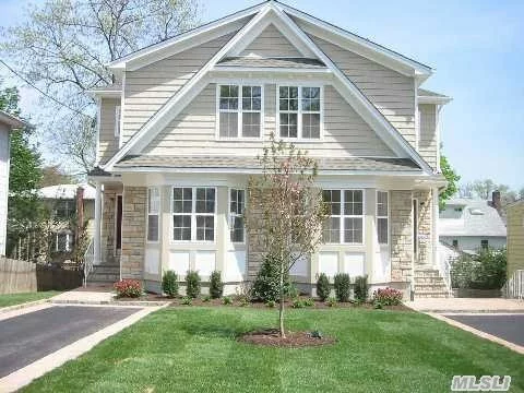 Lovely Duplex Built In 2009 With 3 Brs & 2.5 Baths Modern Kitchen Hard Wood Floors  Cac & Laundry. Full Finished Basement.