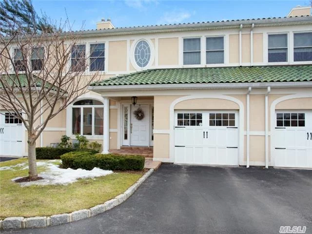 Welcome To This 5 Year Young Diamond Condition Town Home With Open Flow Perfect For Entertaining. Sunlit, Granite Eat-In Kitchen W/Stainless Appliances, Living Room And Dining Room With Vaulted Ceilings, Large Master Suite W/ Elegant Bath And Walk-In Closet, Private Deck And Full Basement, This Home Has It All. Near Fire Island Ferry, Beaches, Lirr, Shopping. Perfection!