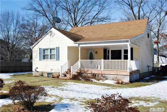 Plenty Of Room In This 5 Bedroom Home! Updated Kitchen And Bath, New Igs, 3 Zone Heat And Wood Pellet Stove Allow For Tremendous Heat Savings--Teriffic Mid Block Location, Easy Access To All Transportation. Kids Bus Stop In Front Of House.